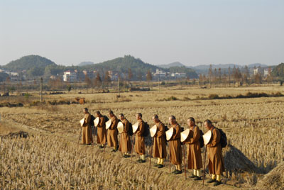 http://www.buddhism.org.hk/upload/editorfiles/2009.2.21_12.1.41_1937.JPG