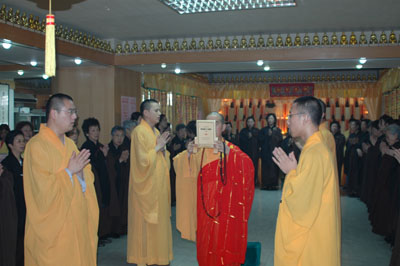 http://old.buddhism.org.hk/upload/editorfiles/2009.2.24_2.8.43_4564.jpg