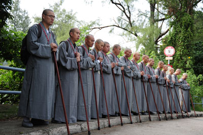 http://old.buddhism.org.hk/upload/editorfiles/2009.11.19_7.33.9_5445.JPG
