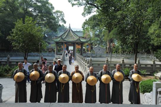 http://old.buddhism.org.hk/upload/editorfiles/2009.10.16_13.5.43_7168.JPG