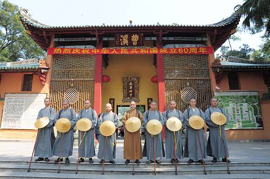 http://old.buddhism.org.hk/upload/editorfiles/2009.10.16_13.10.0_5144.JPG